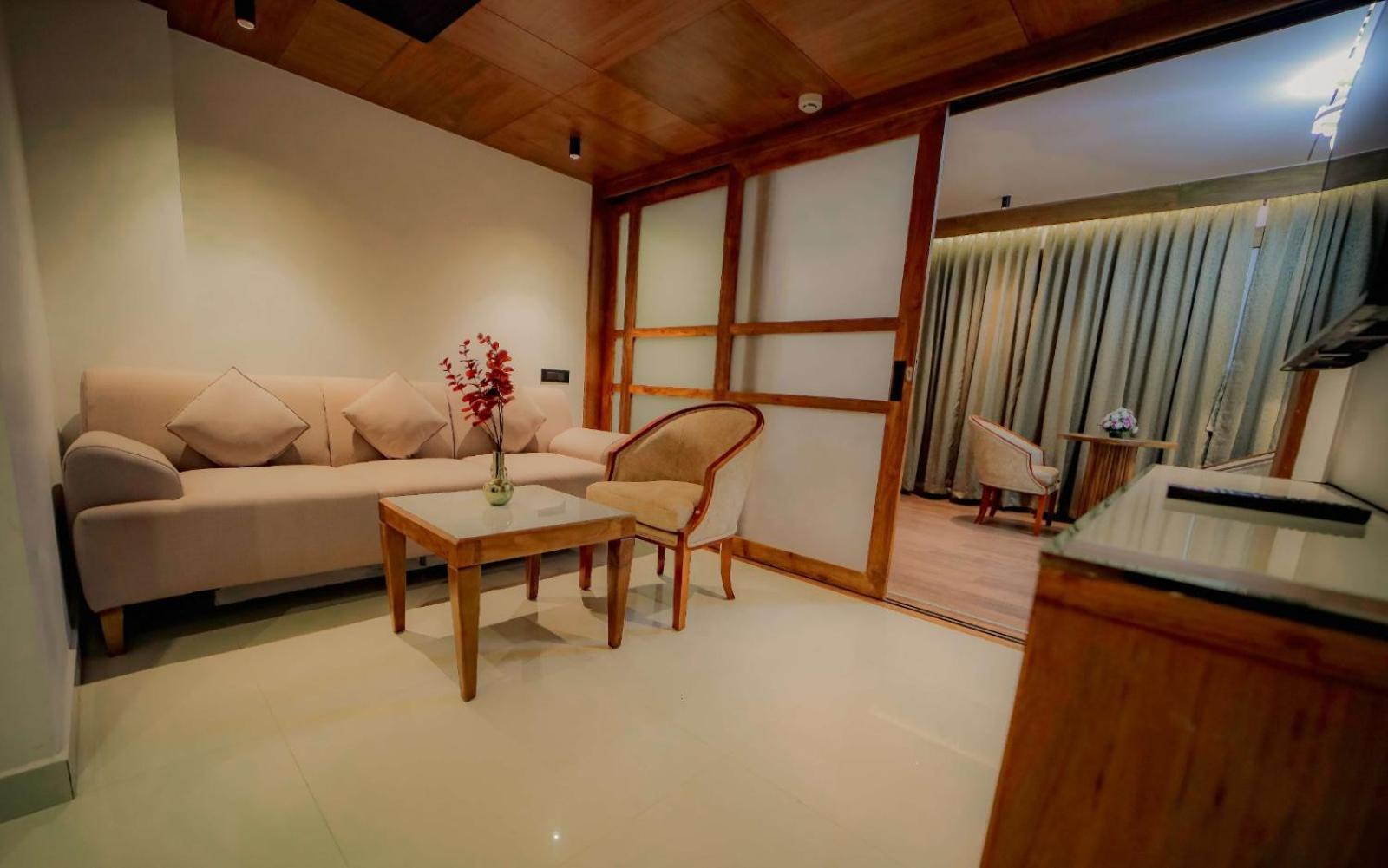 Hotel Cordial Sopanam Thiruvananthapuram Extérieur photo
